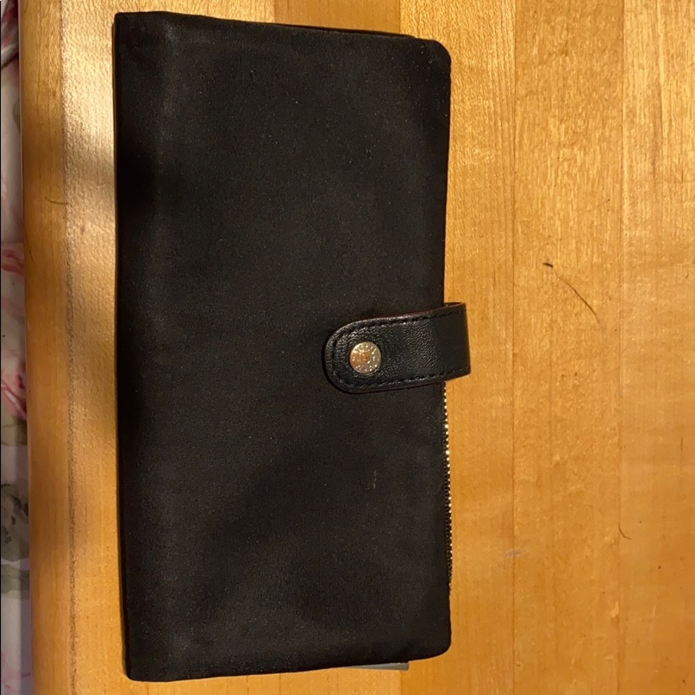 Mz wallace wallet